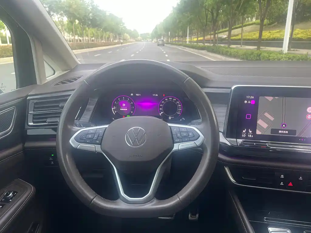 VOLKSWAGEN VILORAN 2022