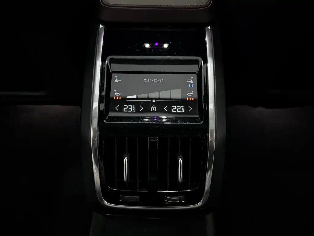 VOLVO S90 2021