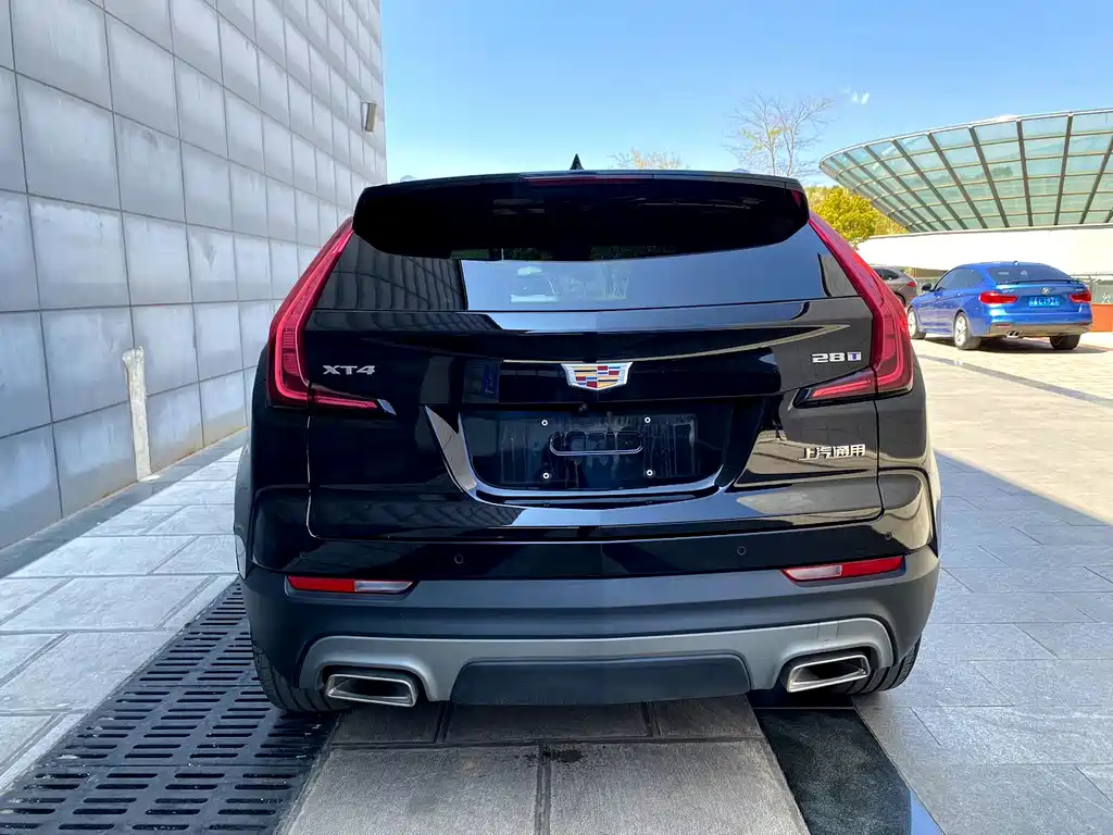 CADILLAC XT4 2022