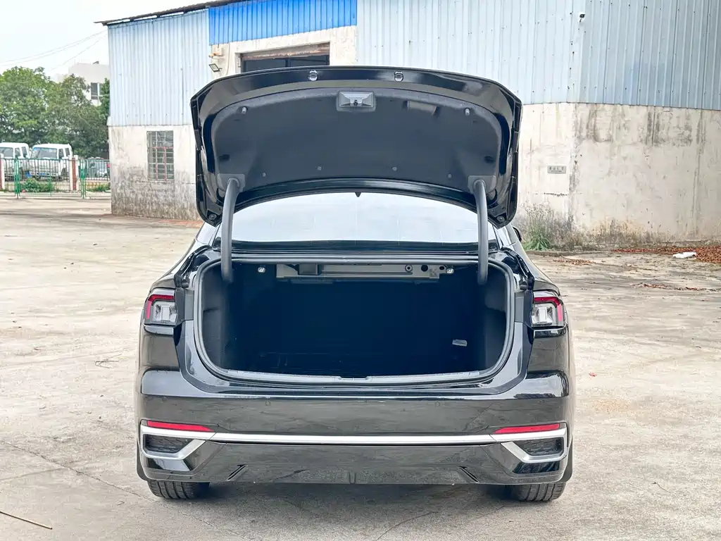 FORD MONDEO 2022