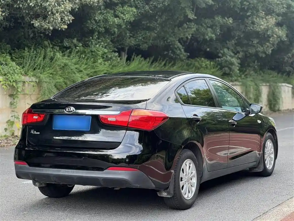 KIA K3 2015