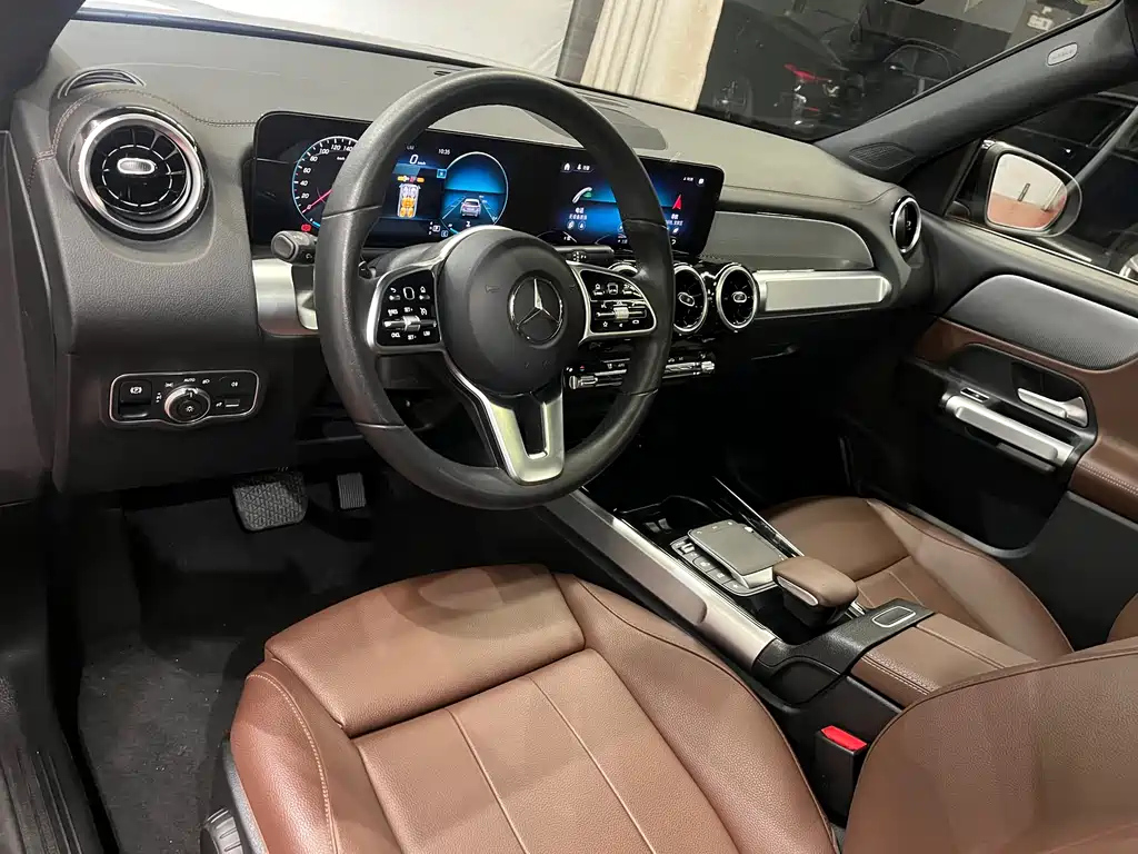 MERCEDES BENZ GLB 2022