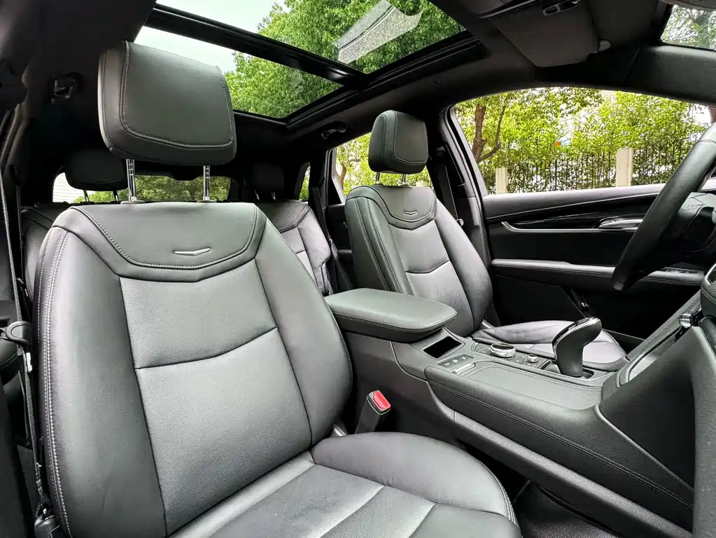 CADILLAC XT5 2023
