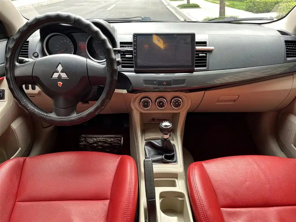 MITSUBISHI LANCER EX 2012