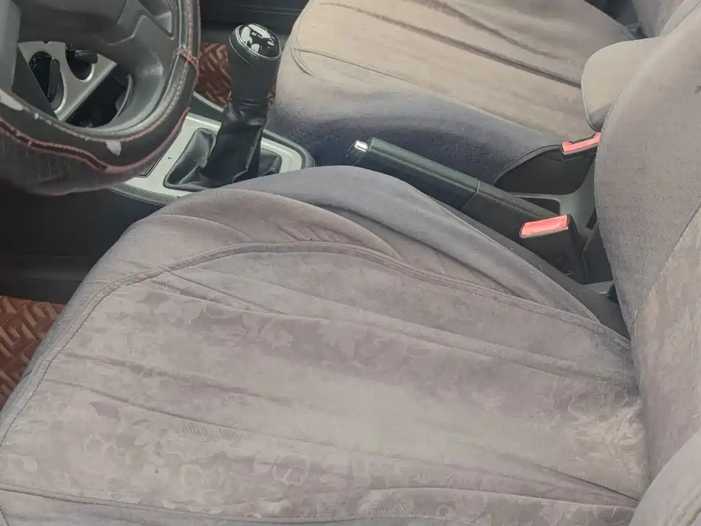 VOLKSWAGEN LAVIDA 2013