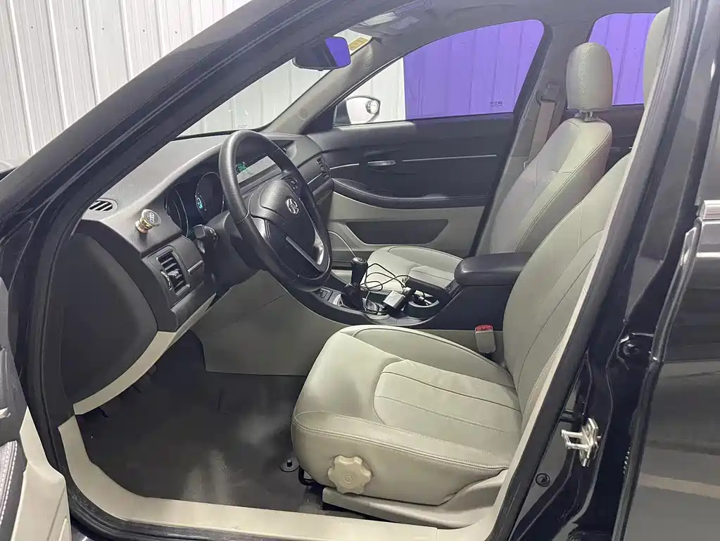BAIC SENOVA D50 2015