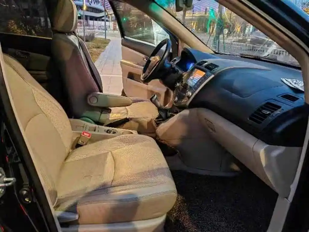 BYD S6 2013