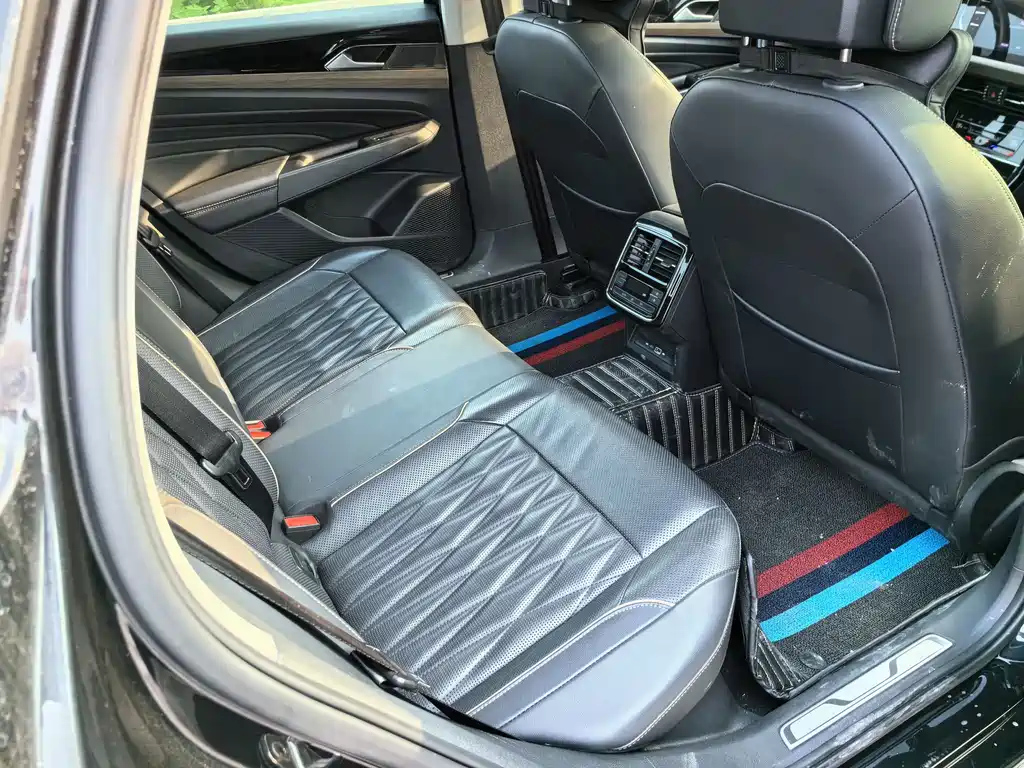 VOLKSWAGEN PASSAT 2020