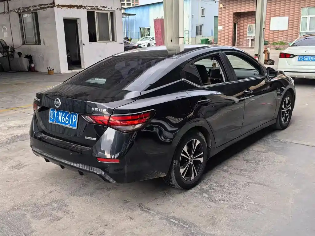 NISSAN SYLPHY 2020