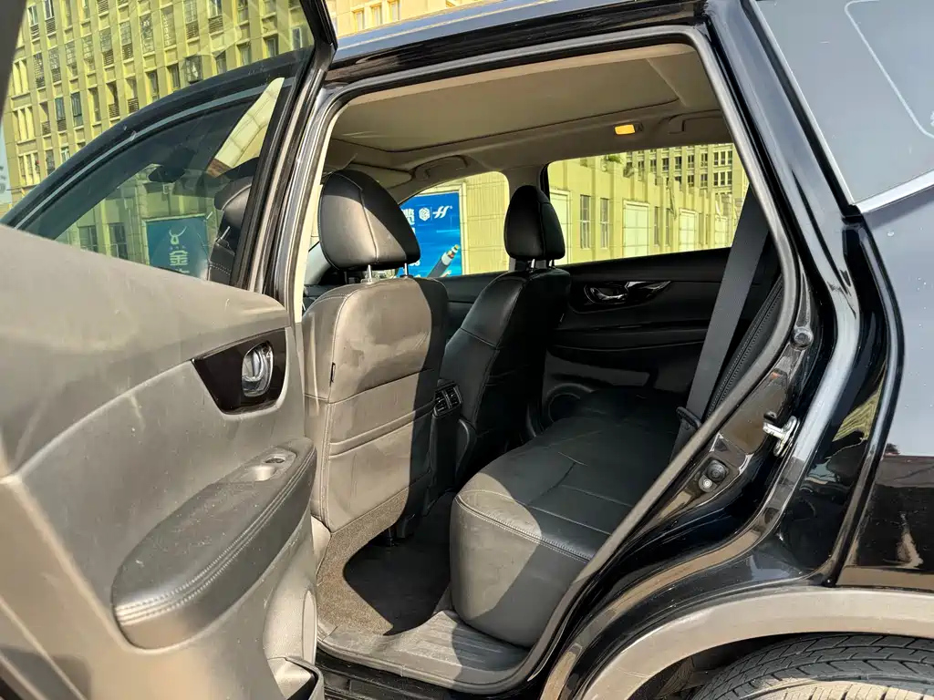 NISSAN X-TRAIL 2019