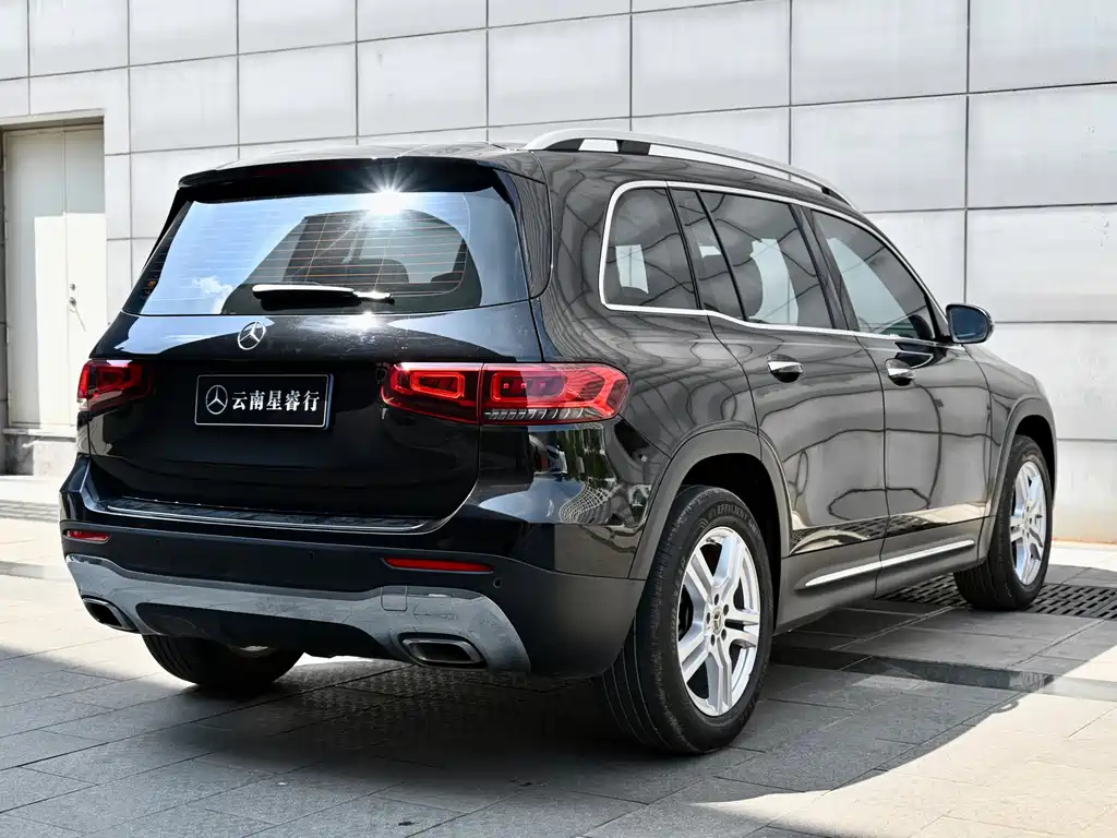 MERCEDES BENZ GLB 2021