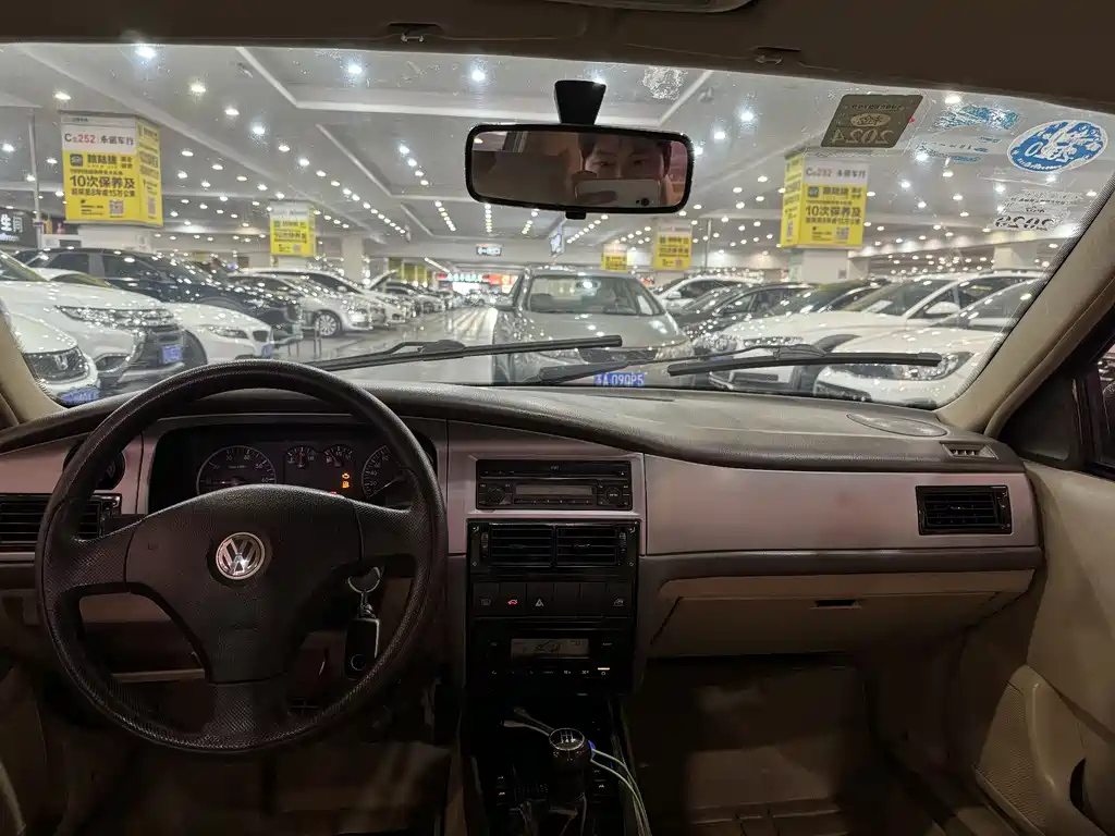 VOLKSWAGEN OTHER 2011