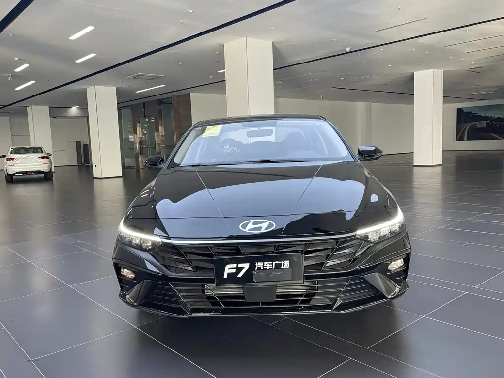 HYUNDAI ELANTRA 2023