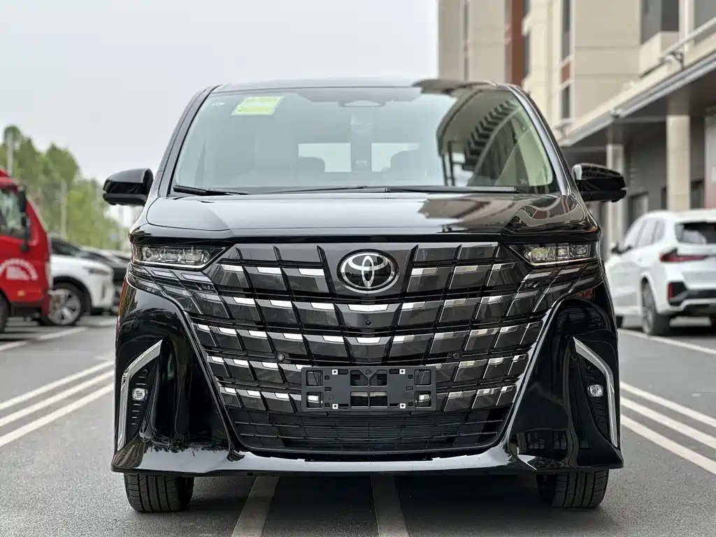 TOYOTA ALPHARD 2024