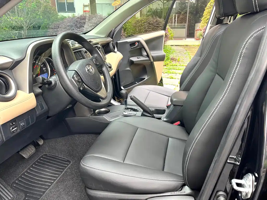 TOYOTA RAV4 RONGFANG 2016