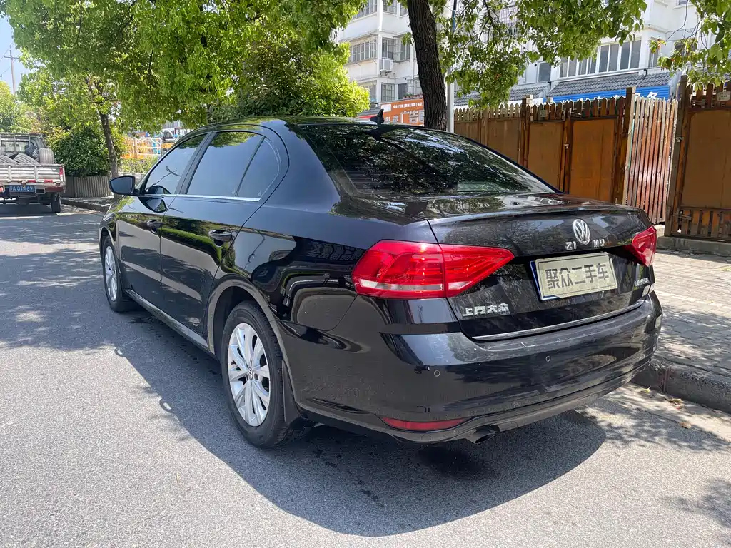 VOLKSWAGEN LAVIDA 2017
