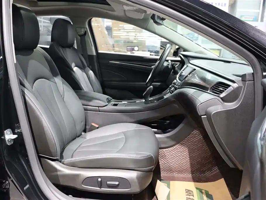 BUICK LACROSSE 2022