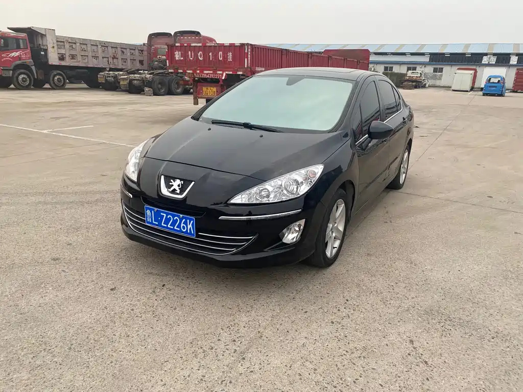 PEUGEOT 408 2012