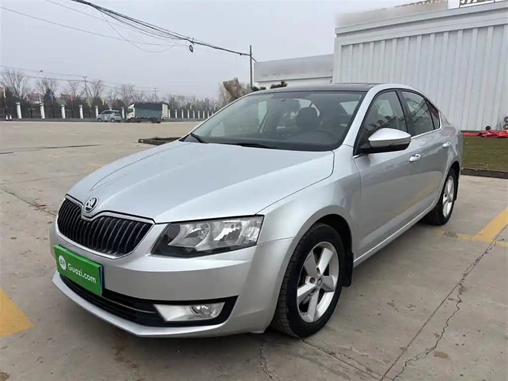 SKODA OCTAVIA 2015