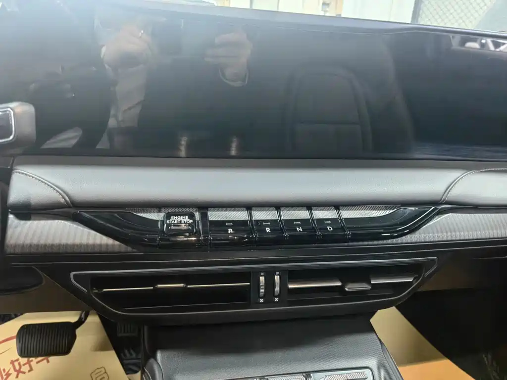 LINCOLN Z 2022