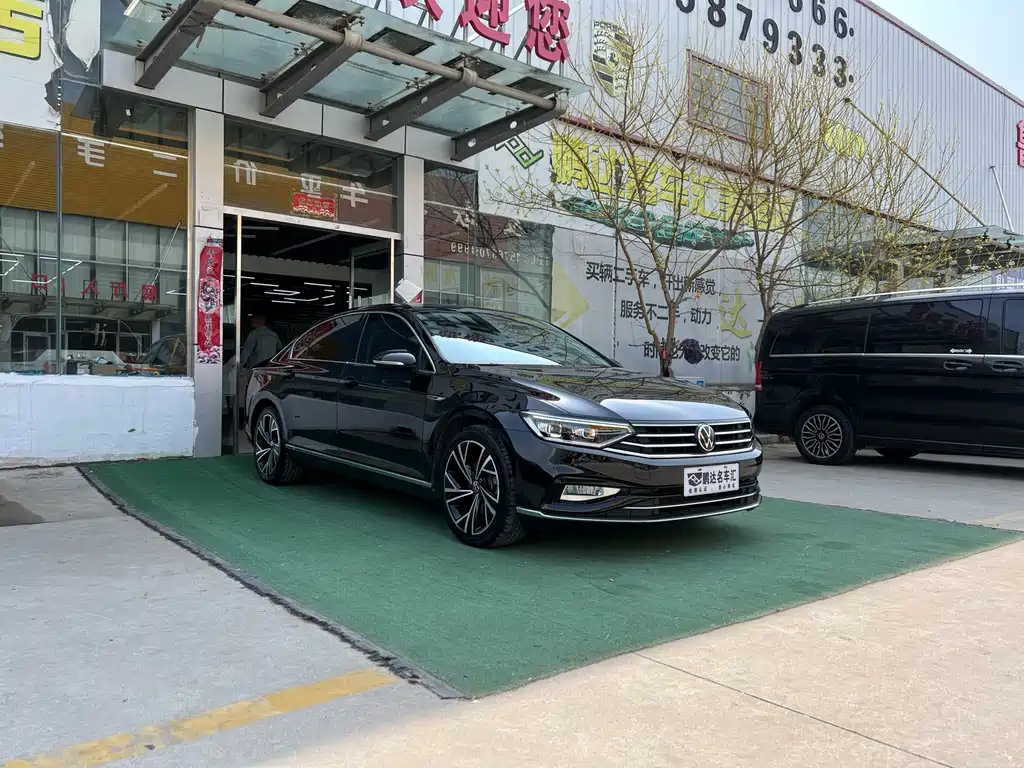 VOLKSWAGEN MAGOTAN 2022
