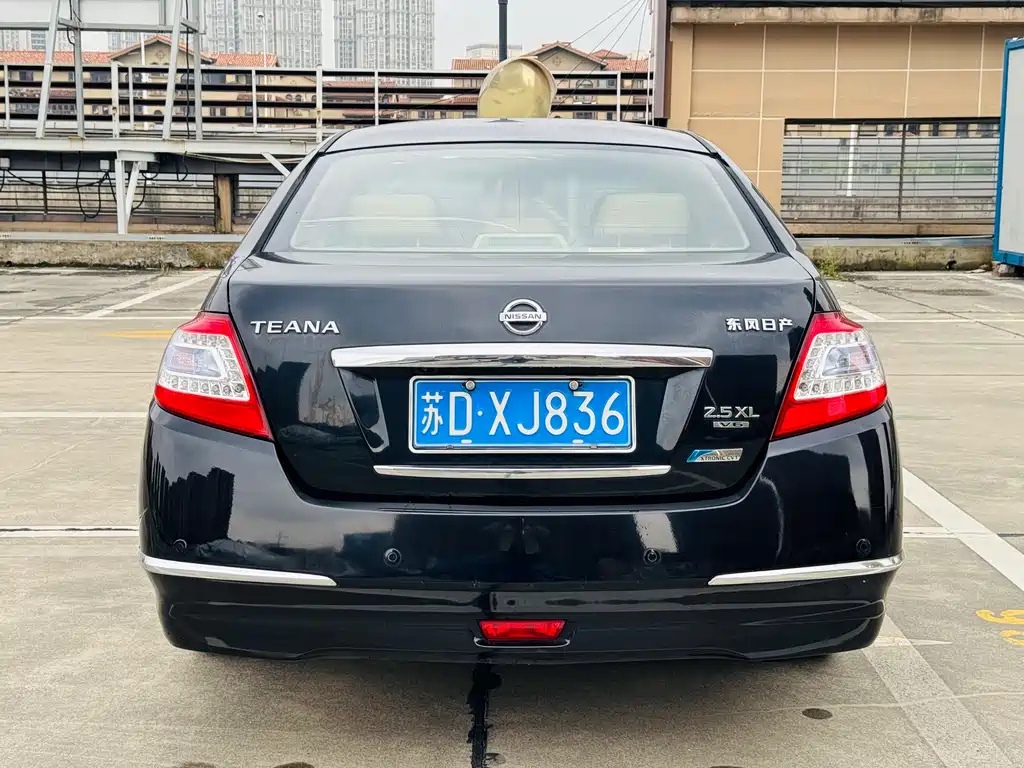 NISSAN TEANA 2012
