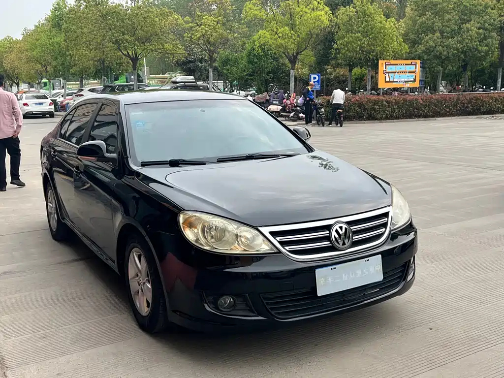 VOLKSWAGEN LAVIDA 2011