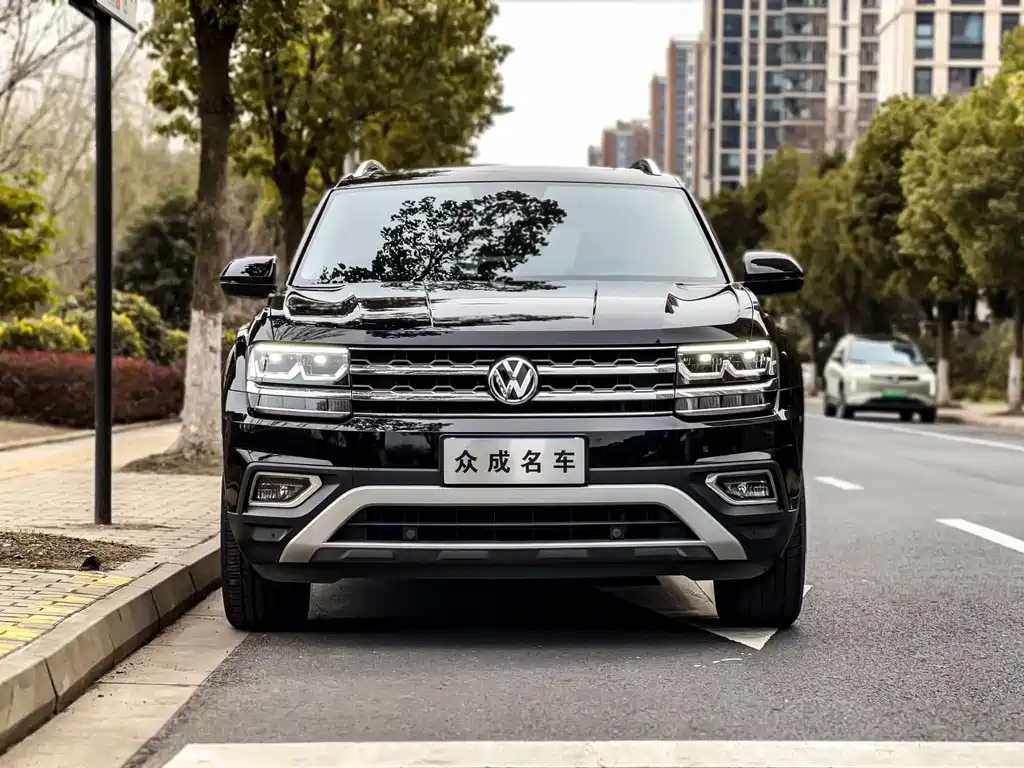 VOLKSWAGEN TOURAN 2021