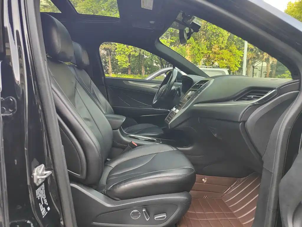 LINCOLN MKC 2018