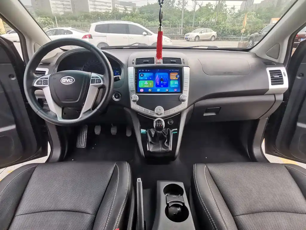 BYD S6 2014