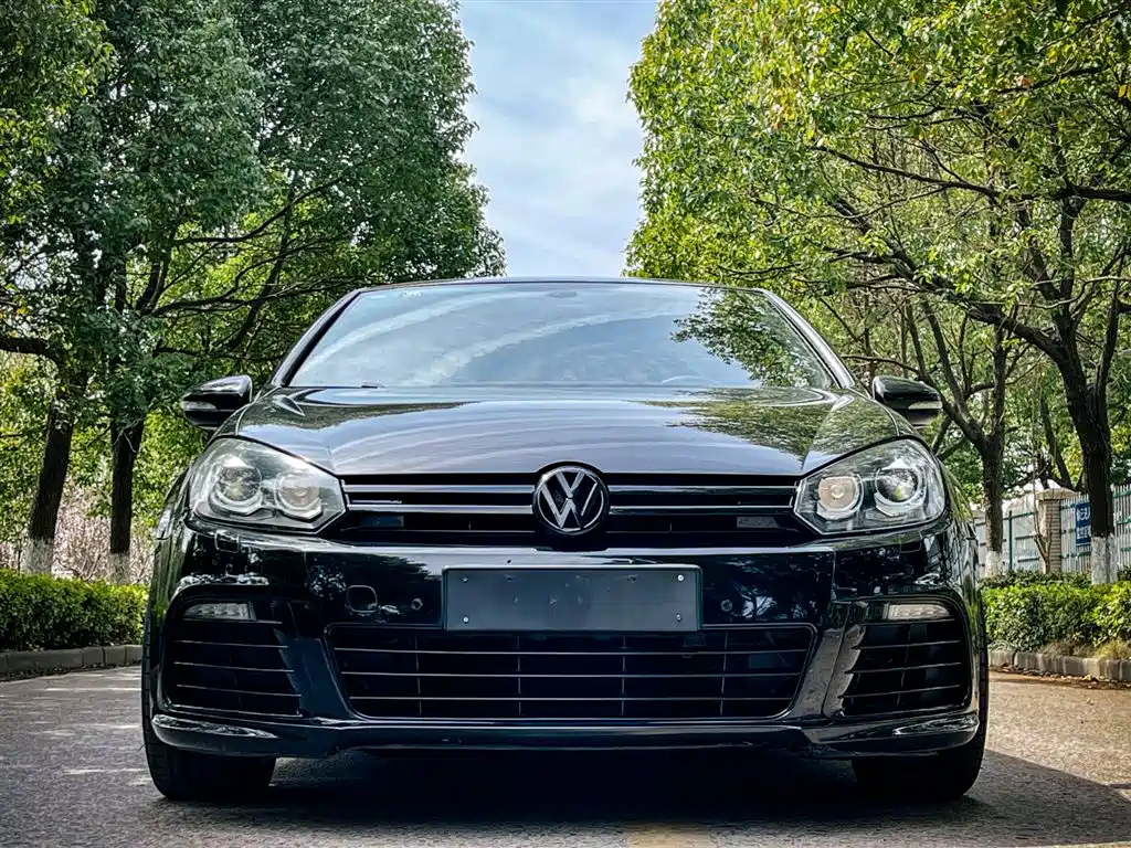 VOLKSWAGEN GOLF 2011
