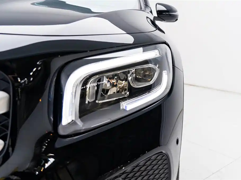 MERCEDES BENZ GLB 2022