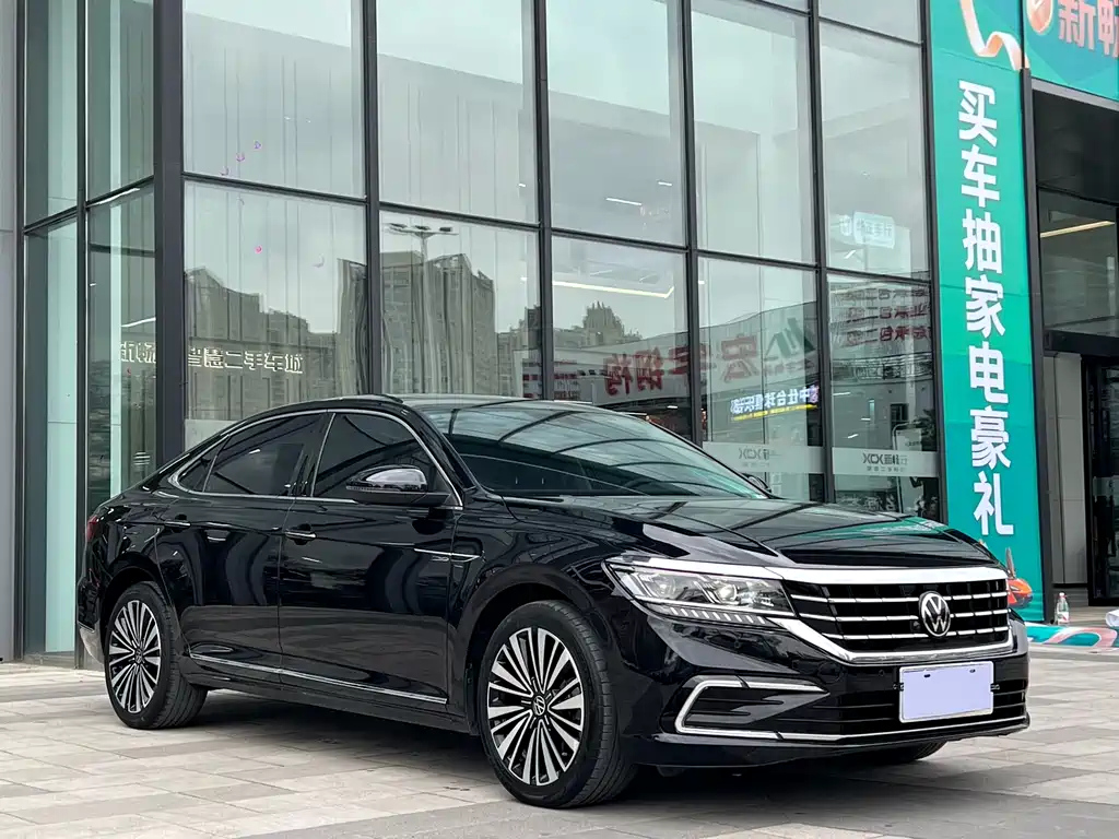 VOLKSWAGEN PASSAT 2021