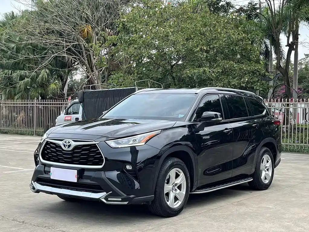 TOYOTA HIGHLANDER 2023