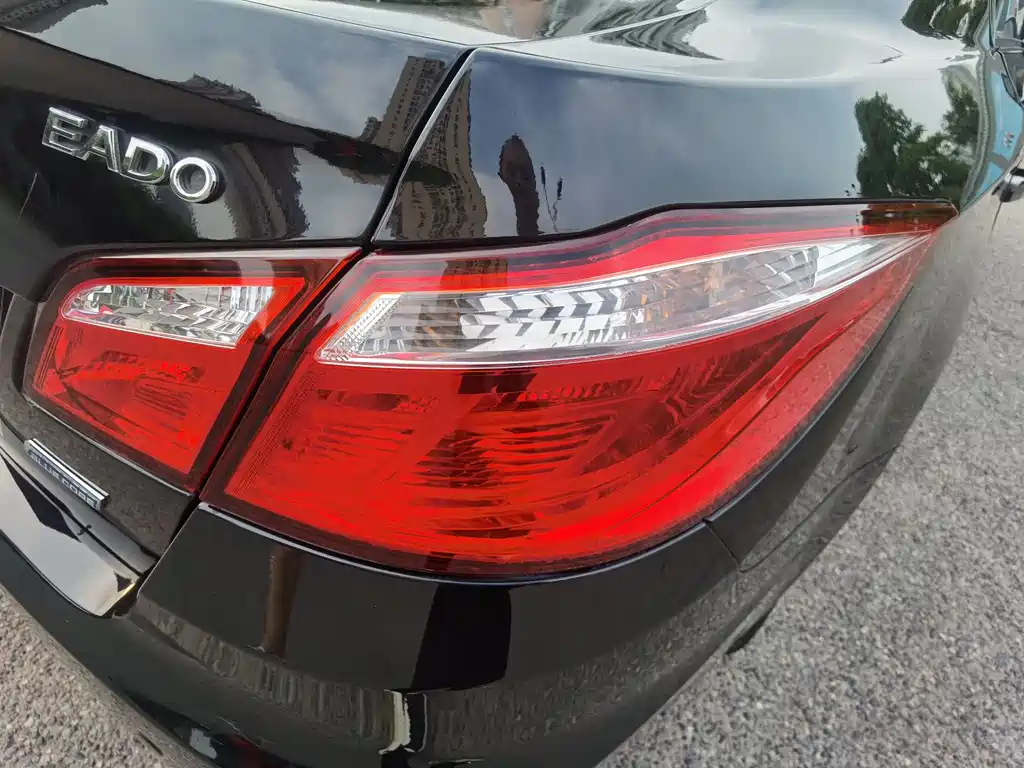 CHANGAN EADO 2013