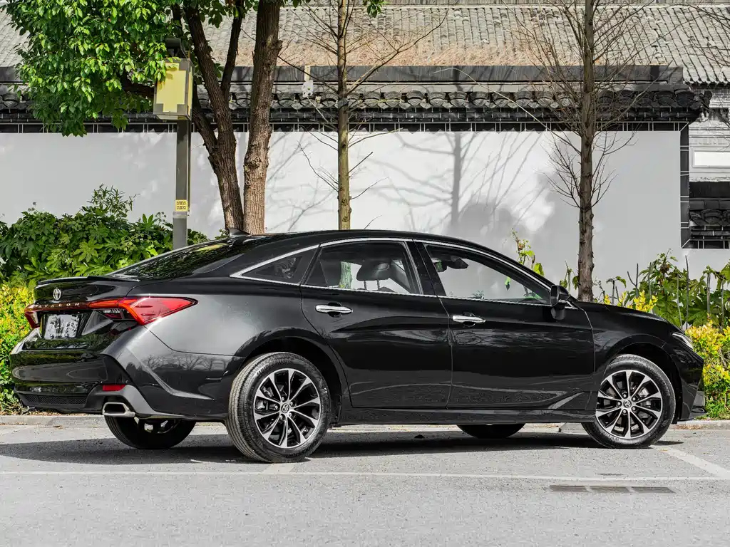TOYOTA AVALON 2023