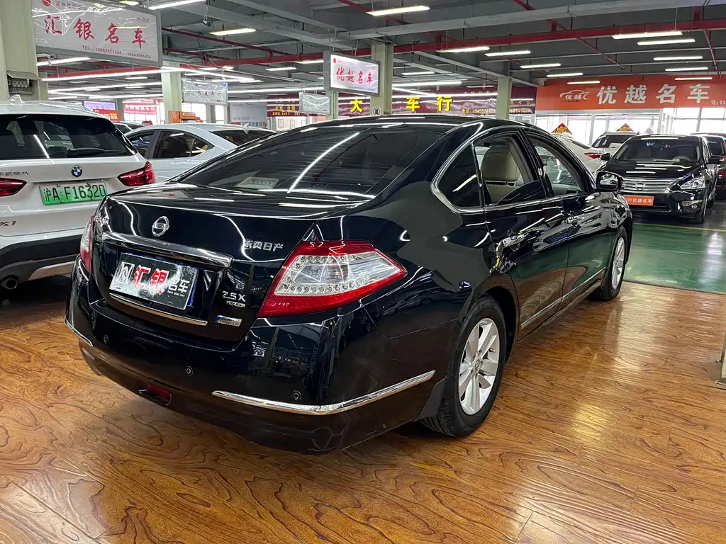 NISSAN TEANA 2012