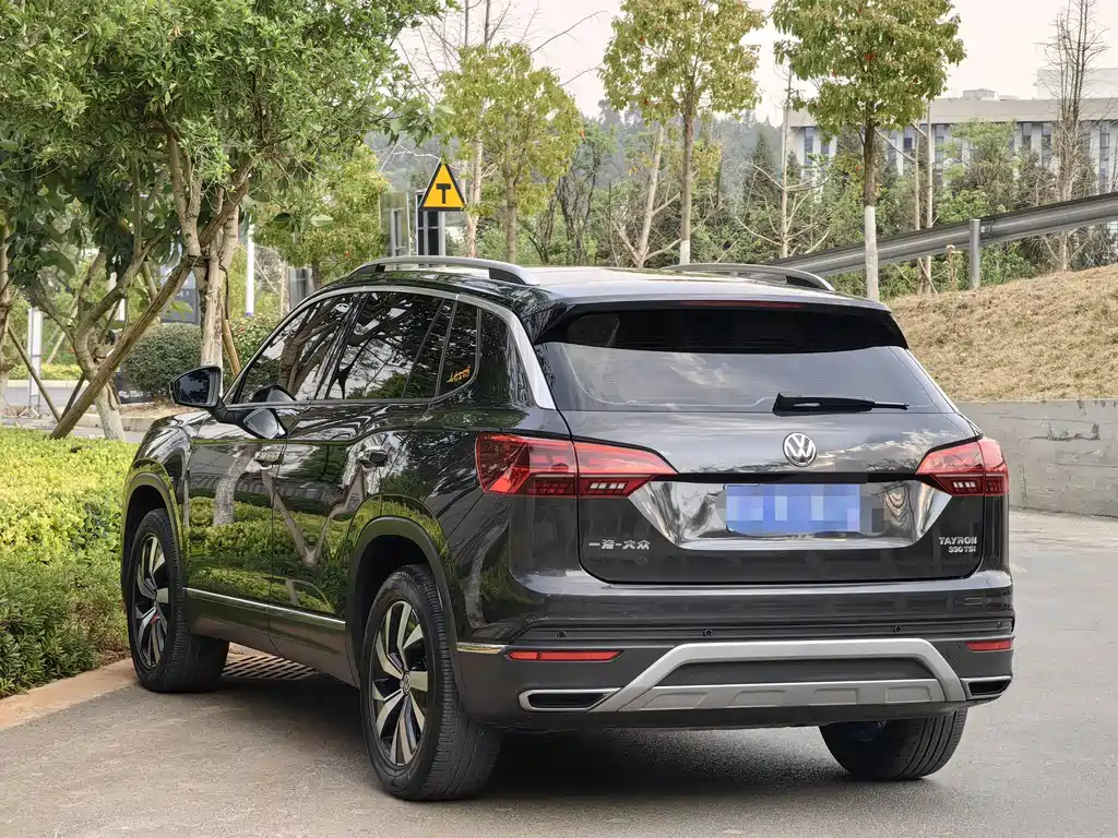 VOLKSWAGEN TAYRON 2020