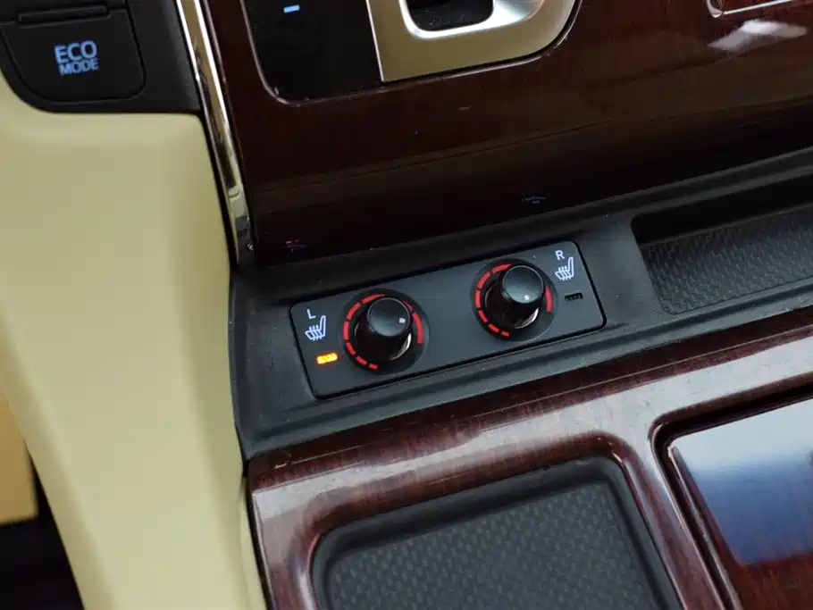 TOYOTA ALPHARD 2018