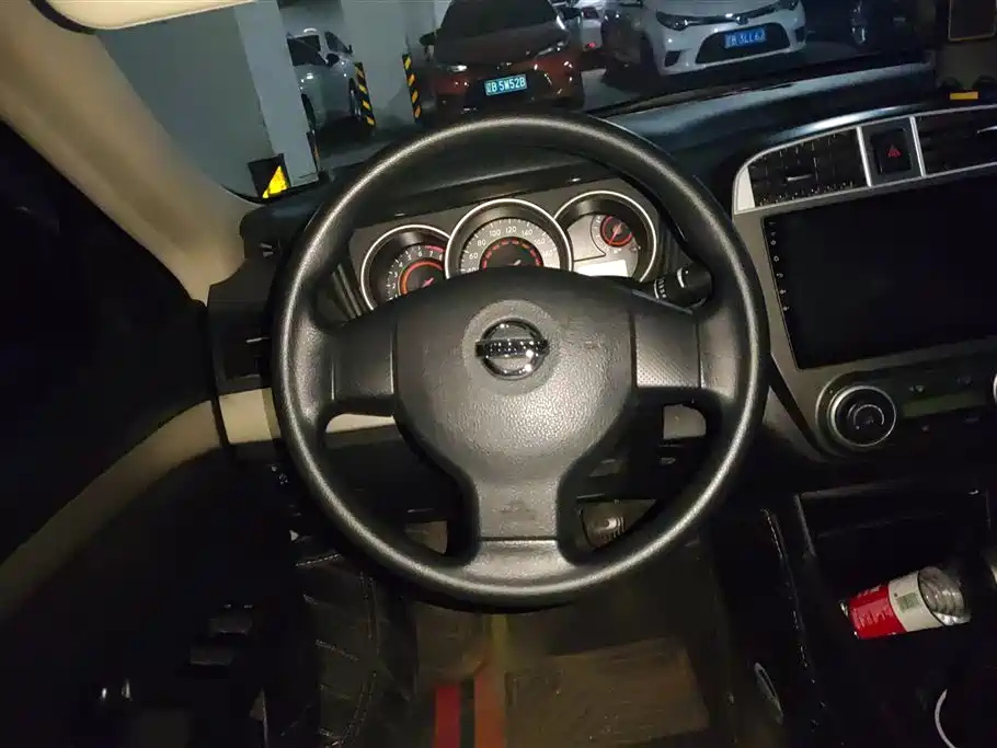 NISSAN SYLPHY 2019