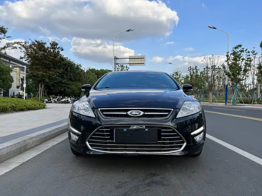 FORD MONDEO - WINNER 2010
