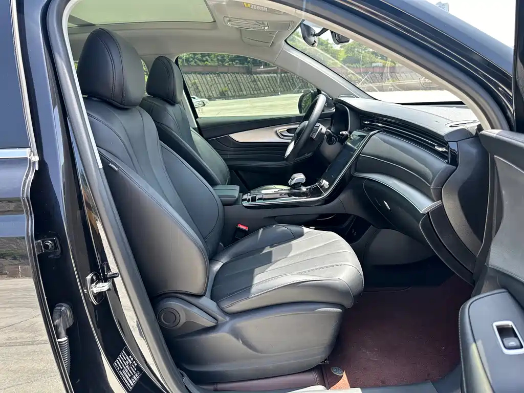 ROEWE RX5 MAX 2021