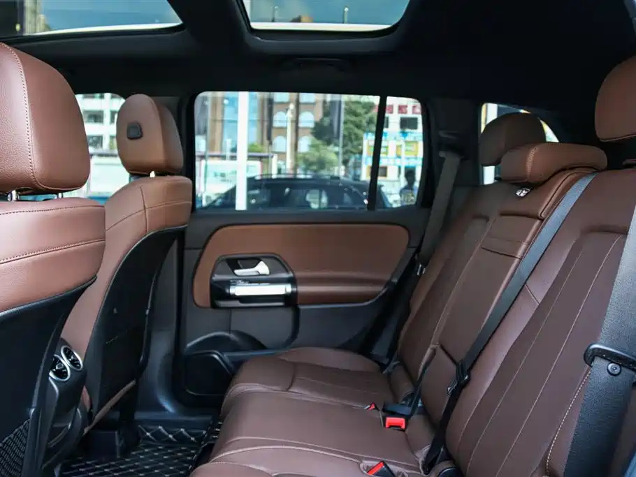 MERCEDES BENZ GLB 2021