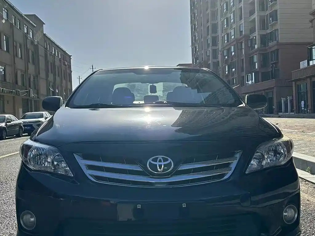 TOYOTA COROLLA 2010