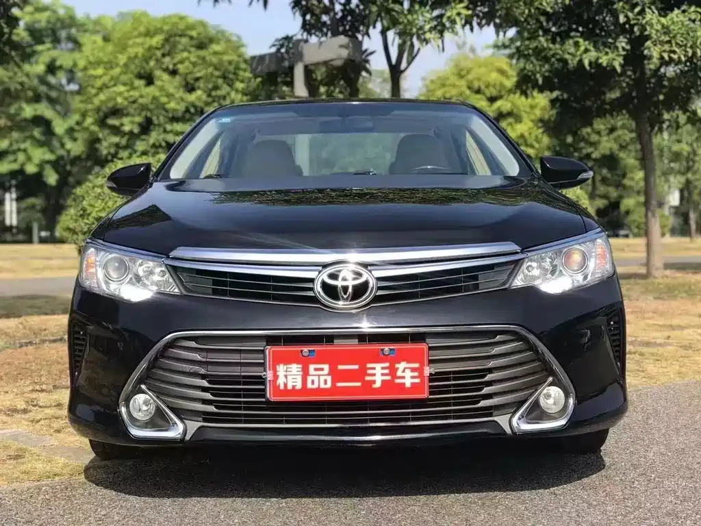 TOYOTA CAMRY 2016