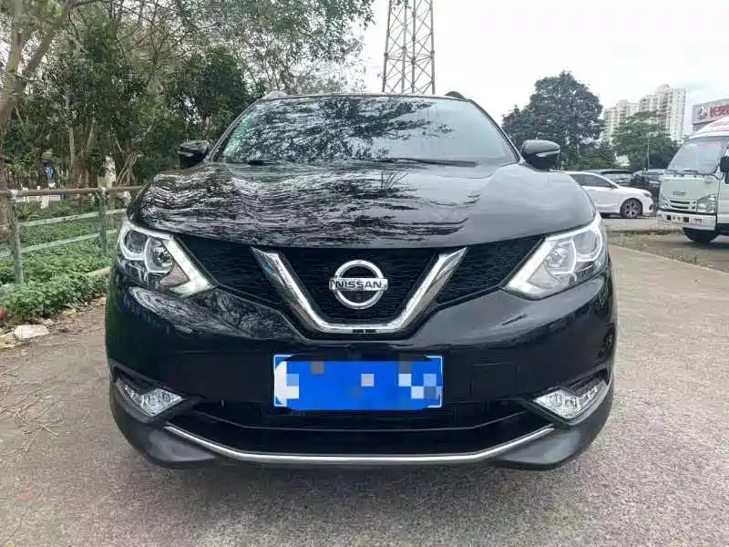 NISSAN QASHQAI 2019