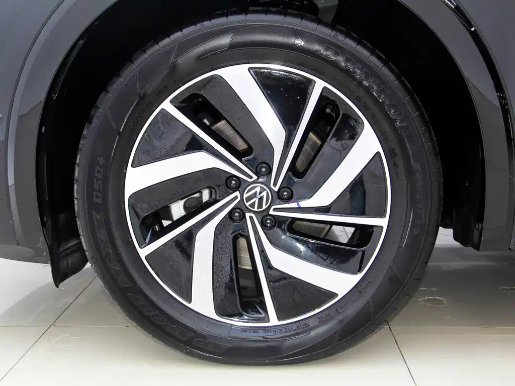 VOLKSWAGEN VILORAN 2023