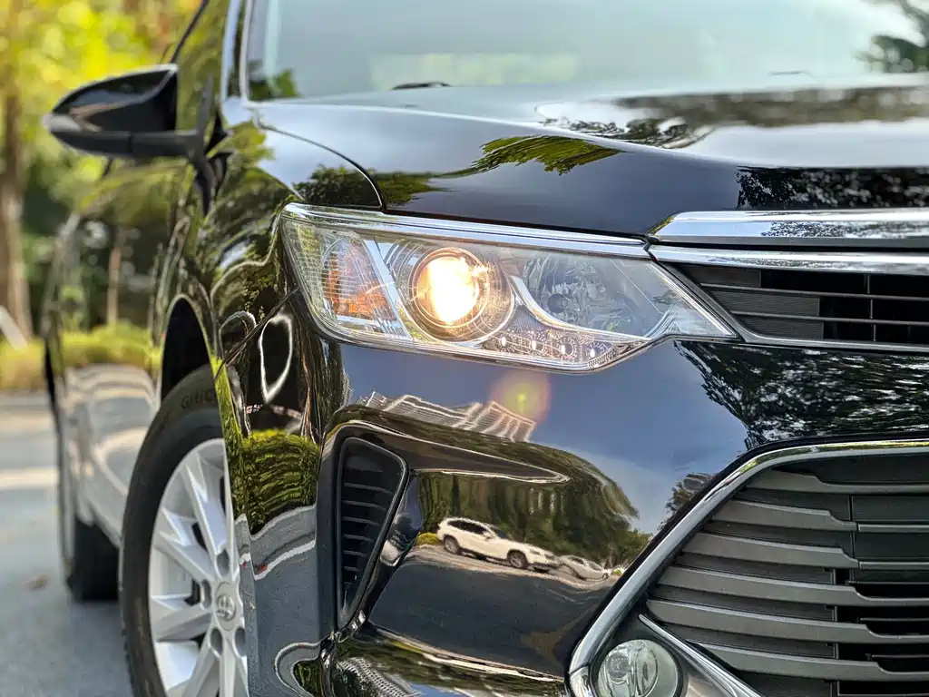 TOYOTA CAMRY 2016
