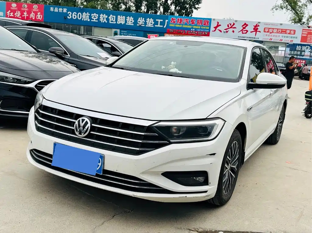 VOLKSWAGEN SAGITAR 2020