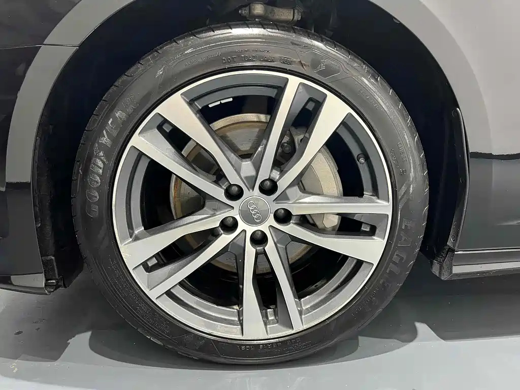 AUDI A6L 2021
